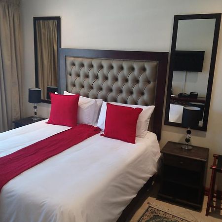 Lily White Guest House Centurion Zewnętrze zdjęcie